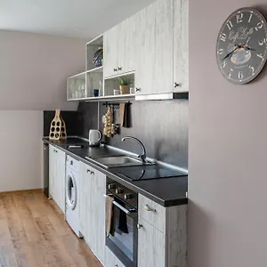 https://gladstone-suites.plovdiv-hotels.com