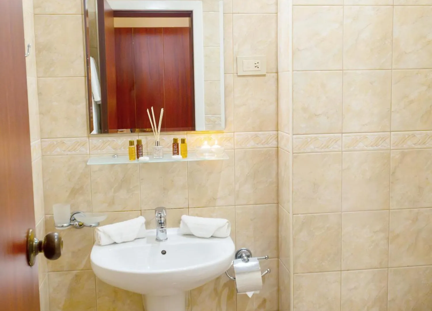 Hotel Orbita Warna 2*,